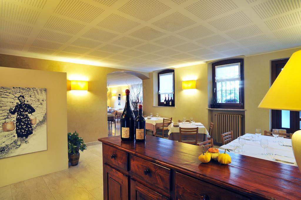 Albergo Croce D'Oro Dolcè Exteriör bild
